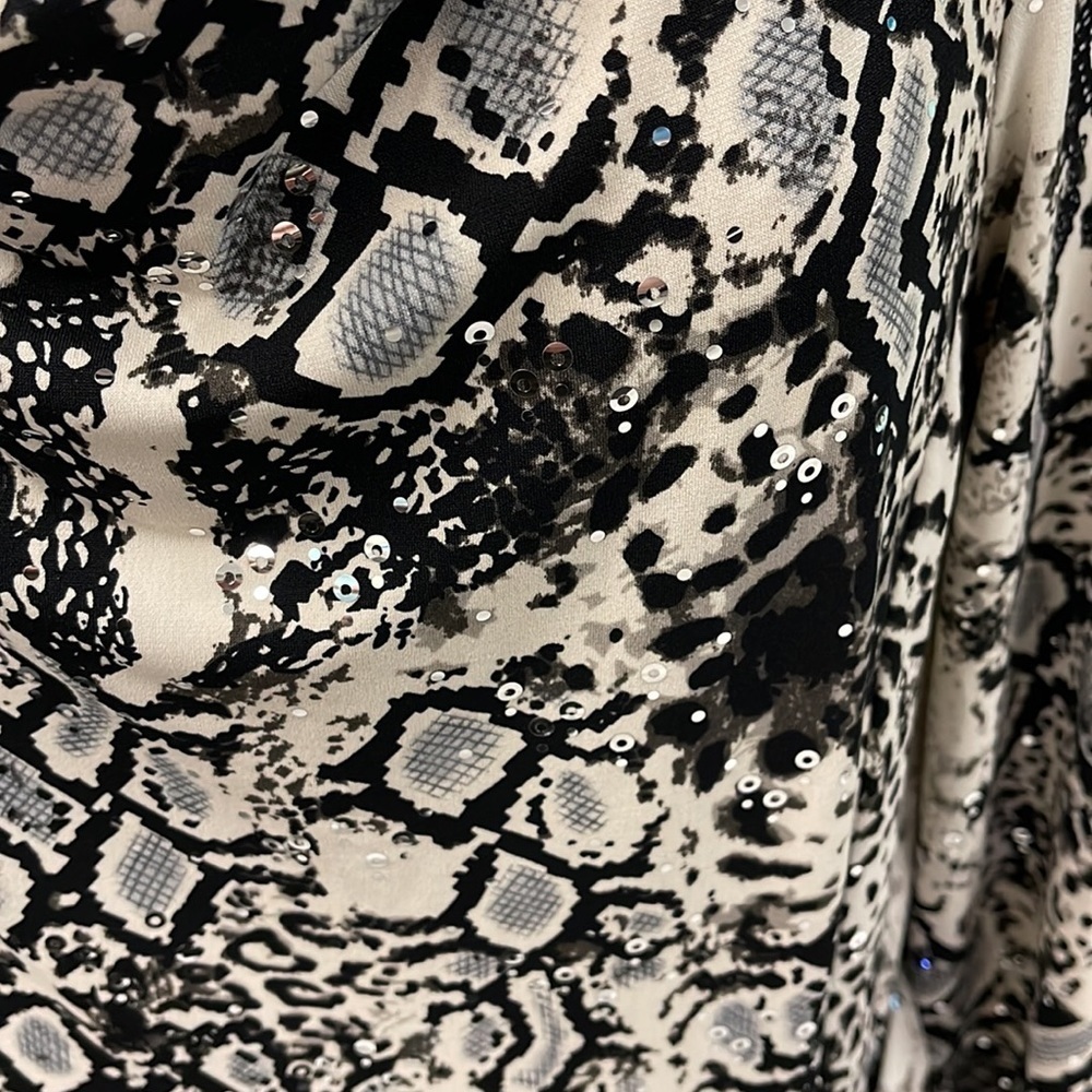 JM Collection Blouse - Picture 3 of 7